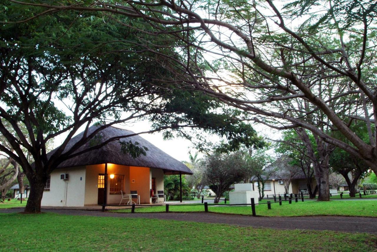 Komati River Chalets Komatipoort Ngoại thất bức ảnh