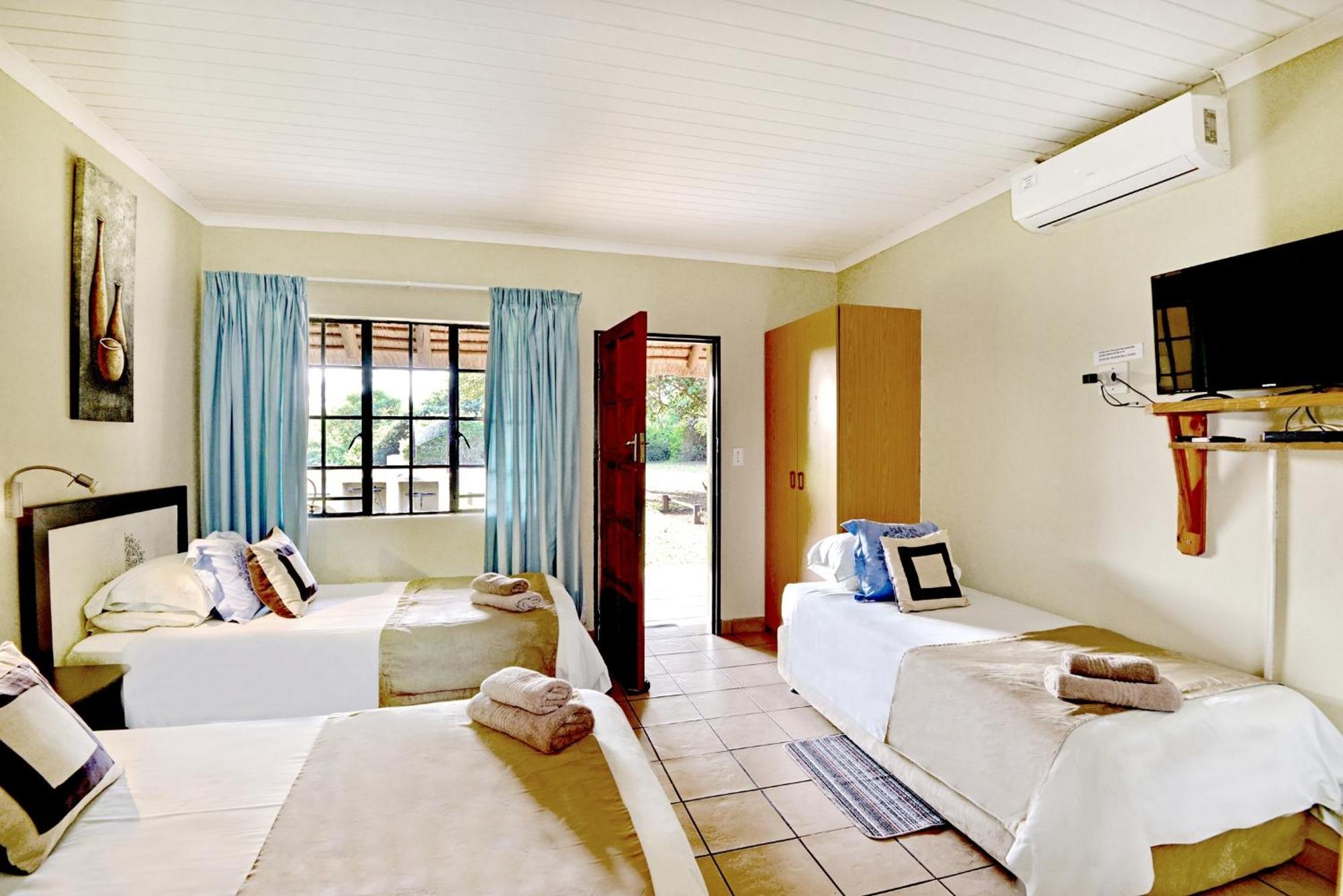 Komati River Chalets Komatipoort Ngoại thất bức ảnh