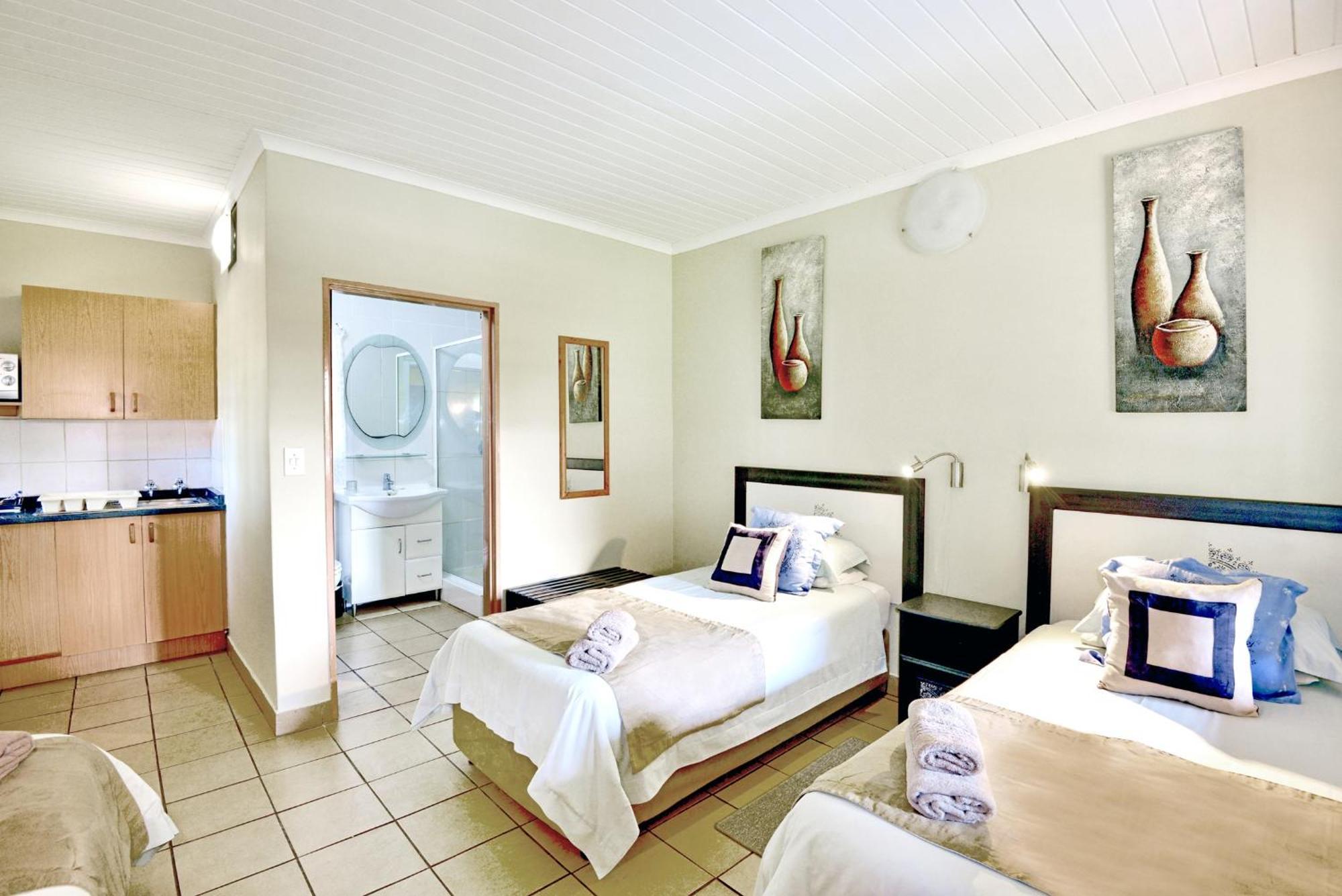 Komati River Chalets Komatipoort Ngoại thất bức ảnh