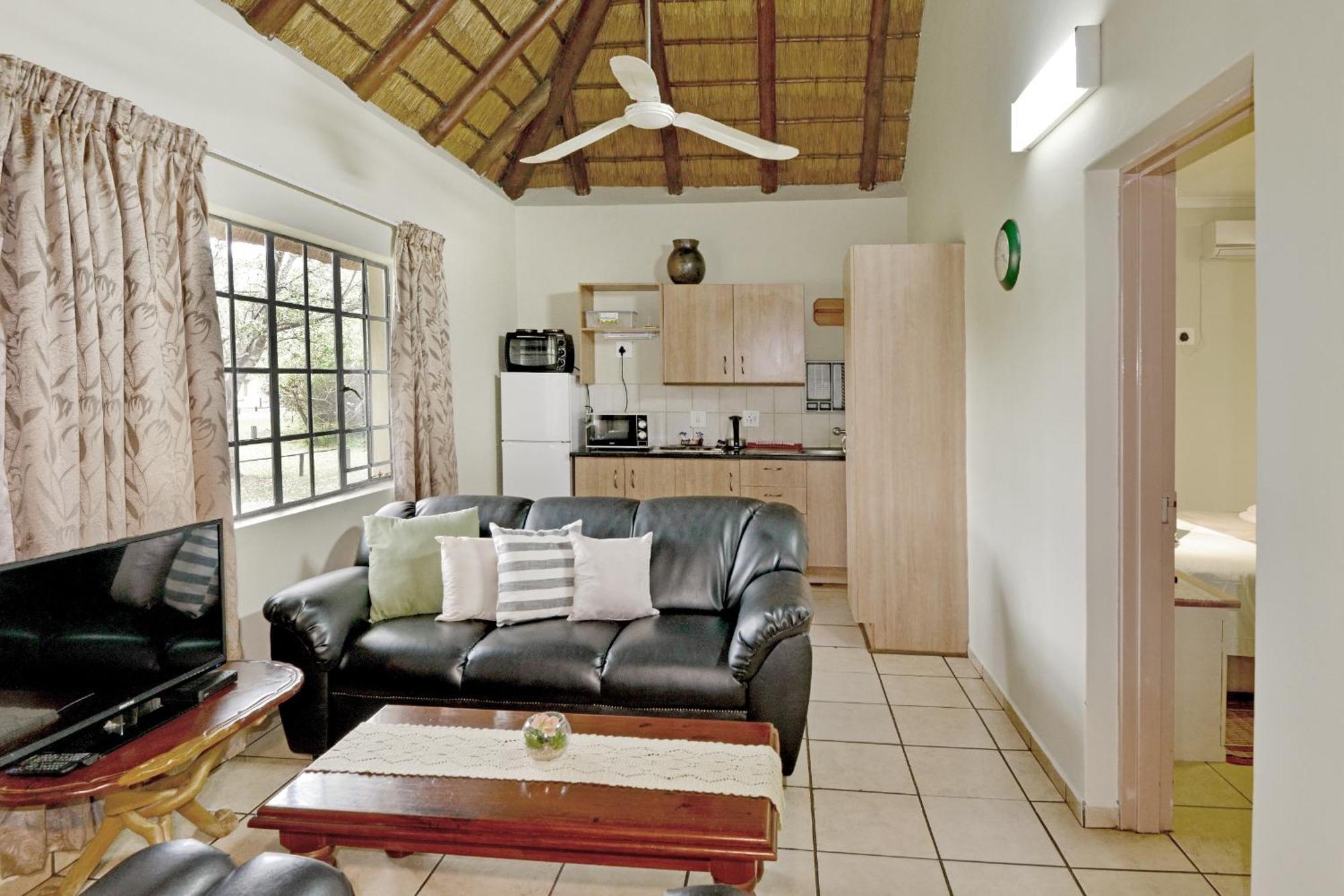 Komati River Chalets Komatipoort Ngoại thất bức ảnh