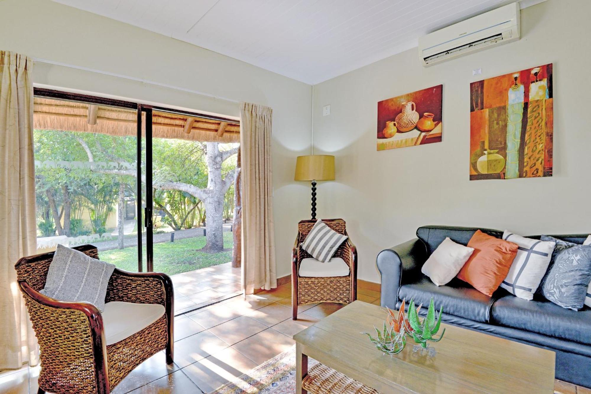 Komati River Chalets Komatipoort Ngoại thất bức ảnh
