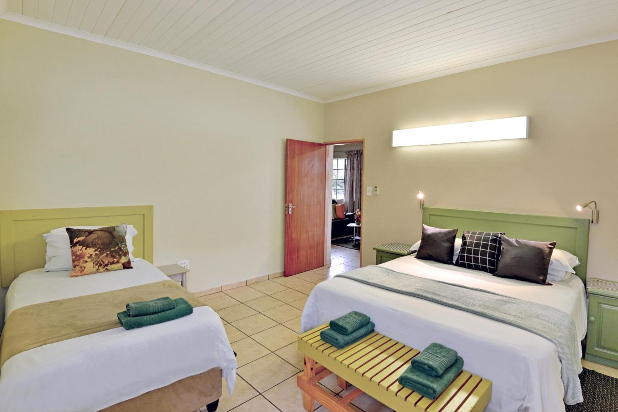 Komati River Chalets Komatipoort Ngoại thất bức ảnh