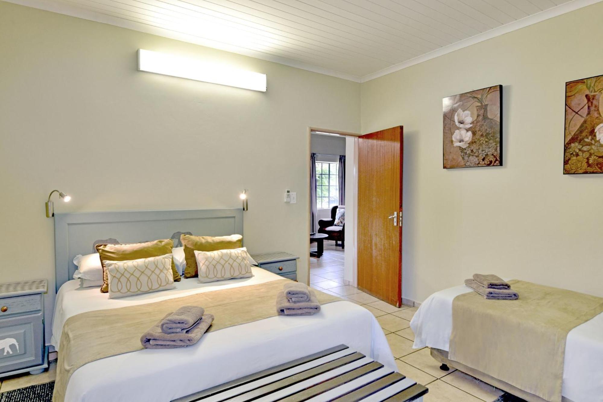 Komati River Chalets Komatipoort Ngoại thất bức ảnh