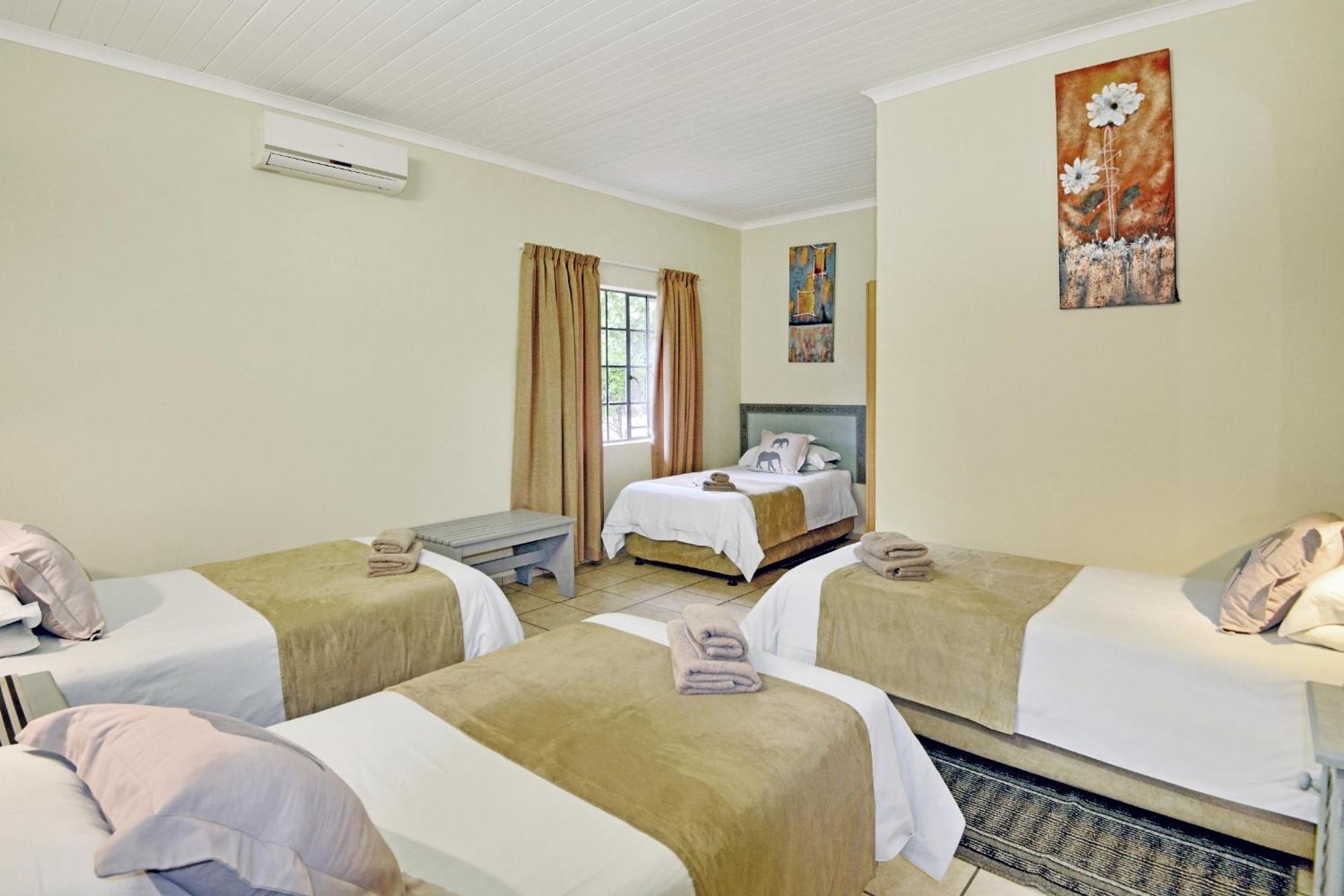 Komati River Chalets Komatipoort Ngoại thất bức ảnh