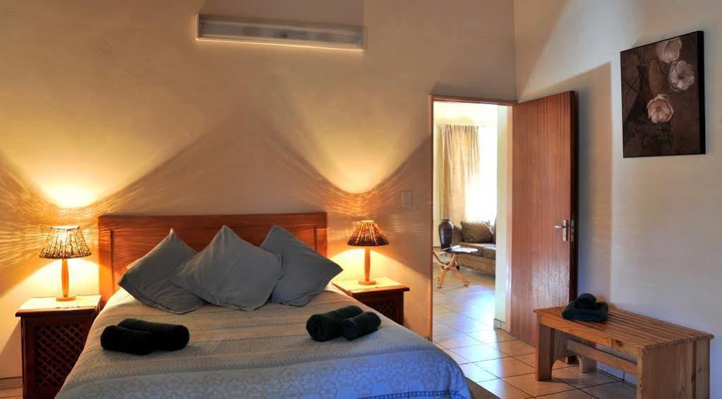 Komati River Chalets Komatipoort Ngoại thất bức ảnh